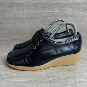 Vintage COMFORT CLUB Women's 7 Black Leather Made in the USA Lace Up Shoes